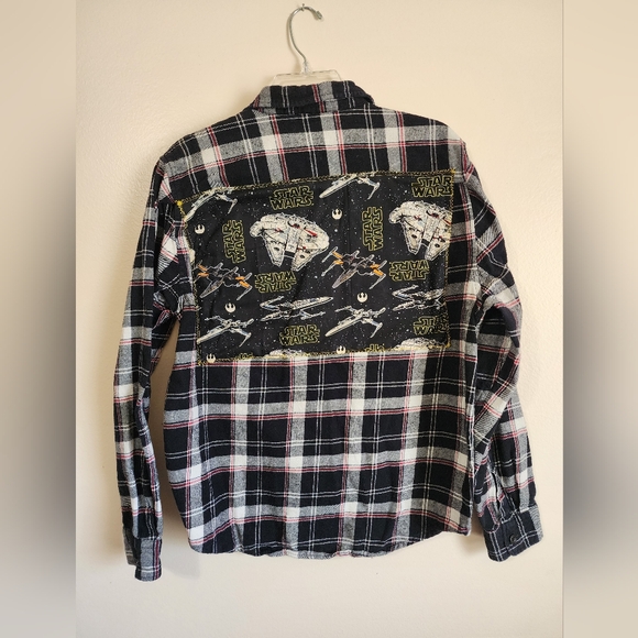 Women's Upcycled Plaid StarWars Button Down Long Sleeve Shirt Size Large - Picture 4 of 6